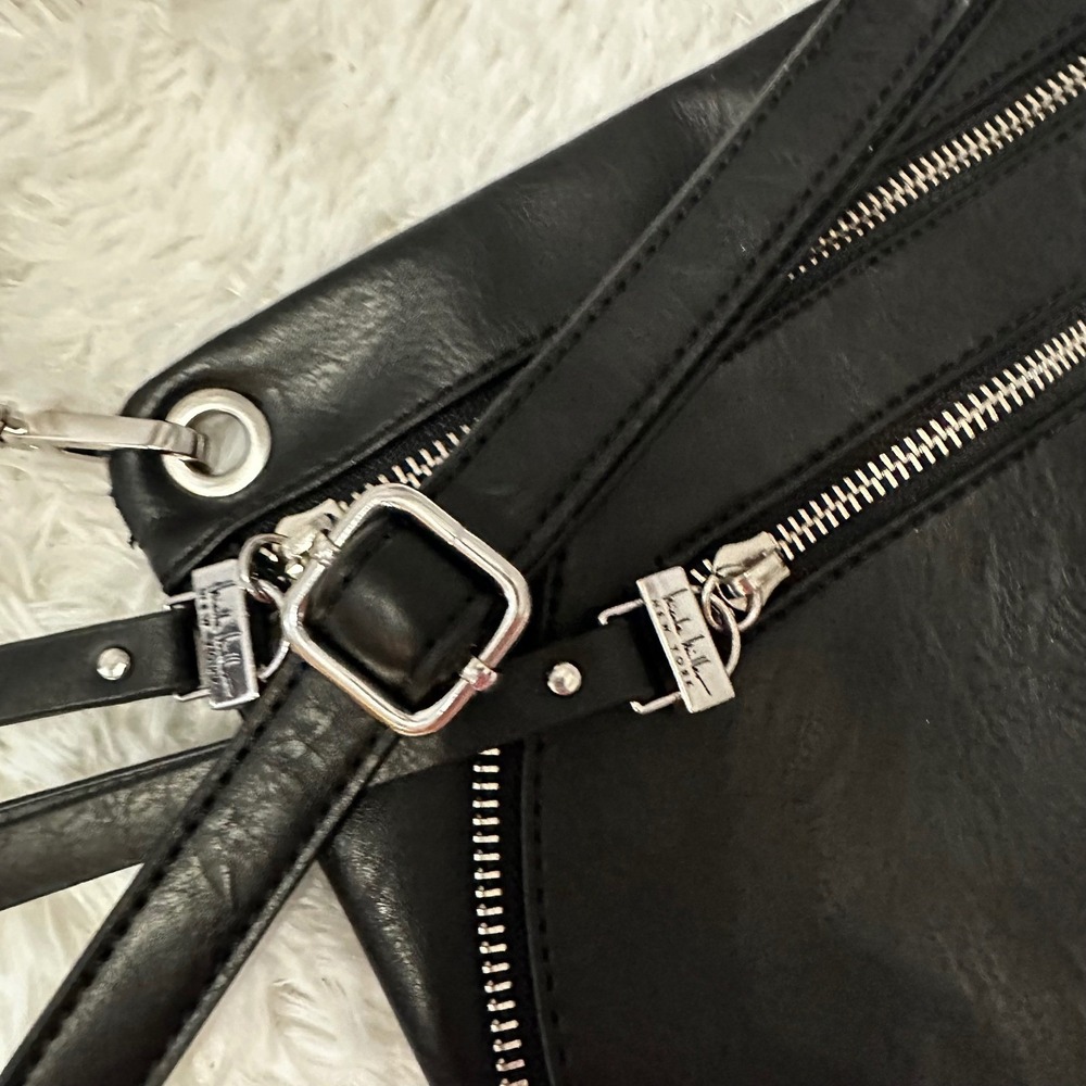 Nicole Miller New York Black Faux Leather‎ Crossbody Bag Silver Zipper Detail - Picture 7 of 8